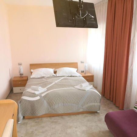Gostilna Pri Dragici, Gostilna S Prenocisci, D.O.O. Hotel Sezana Ngoại thất bức ảnh