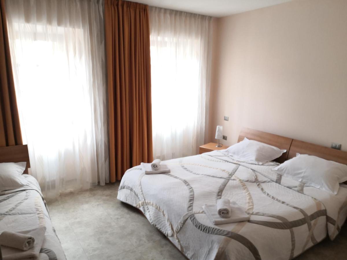 Gostilna Pri Dragici, Gostilna S Prenocisci, D.O.O. Hotel Sezana Ngoại thất bức ảnh